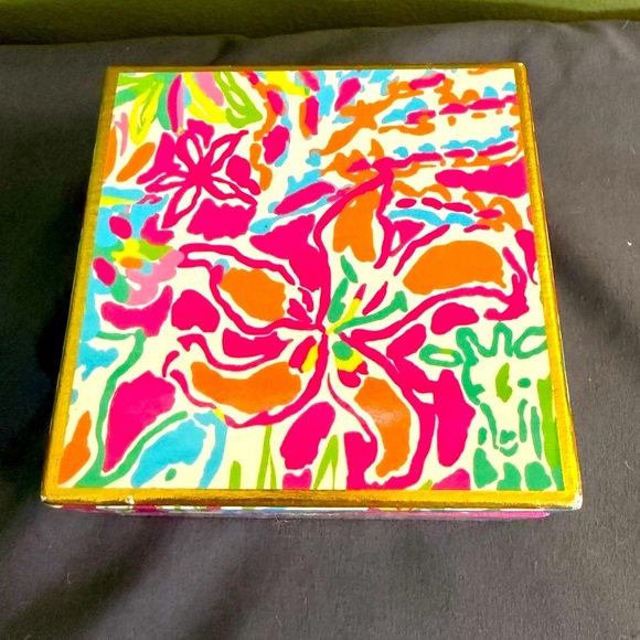 Lilly Pulitzer Lacquer Box -Spot Ya Print Small Size Box 4x4x2 Bright & Colorful - Picture 2 of 6